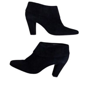 Kate Spade Classic Black Suede Ankle Bootie Size 6.5 EUC